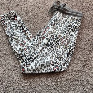 Secret Treasures Animal Print PJ Bottoms
W Drawstring

Size S